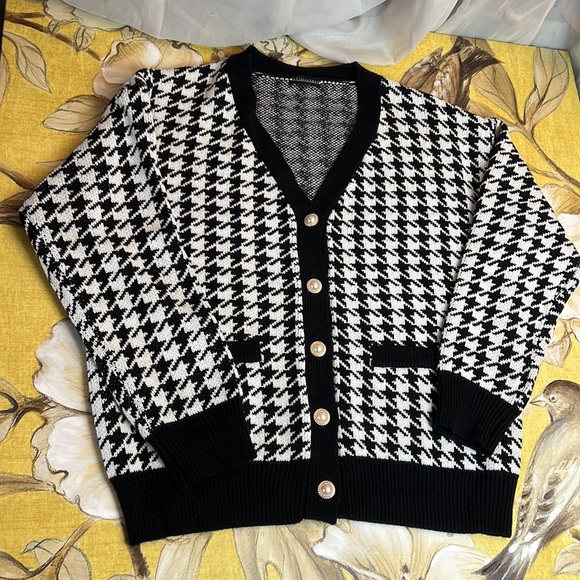 Cardigan 🆕 black white knit 5 buttons sweater v-neck oversized hip length - Picture 5 of 17